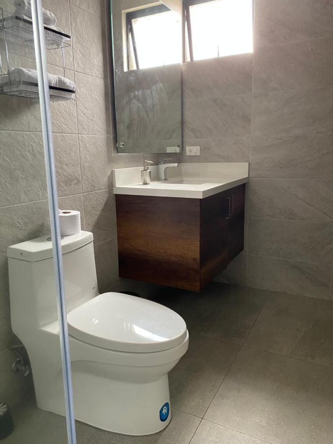 Appartamento Moderno Departamento En El Mejor Sector De Quito Esterno foto